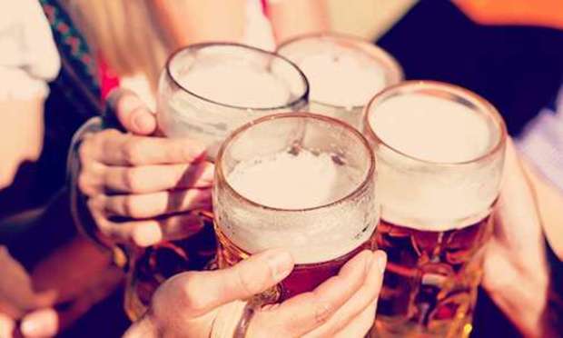 Hen Do, Hen Party & Hen Weekend Pub Crawl Activity