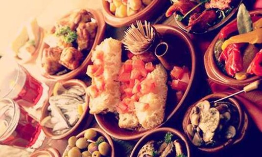 Berlin Tapas Meal - Hen Do Activities - Hen Weekends