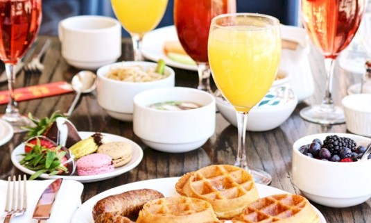 Fizz with a full breakfast for a hen party brunch 