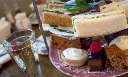 Afternoon tea with prosecco