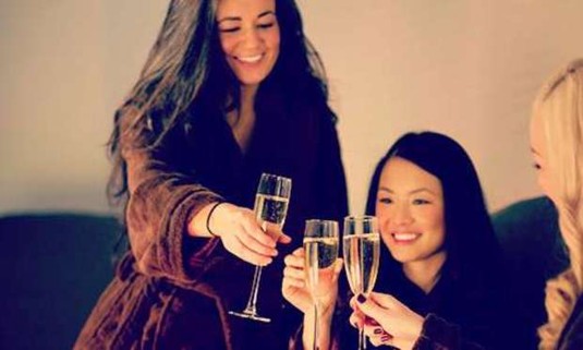 Manchester - Hen Party Ideas & Activities - Beauty Queens Afternoon Tea