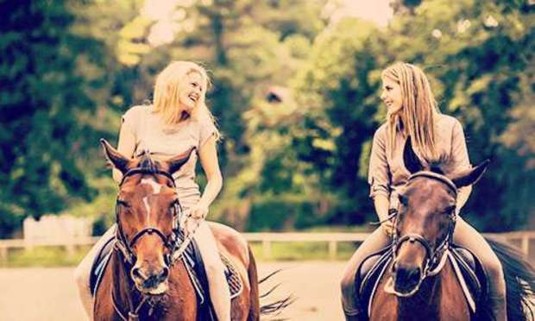 Newquay Hen Do Ideas and Activities - Pony Pub Trek