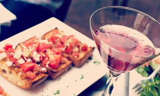 Paris Hen Do Ideas and Activities - Cocktail Dinner and Champagne