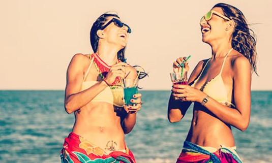 Vilamoura - Cocktail Making on the Beach - Hen Night Ideas - Hen Weekends